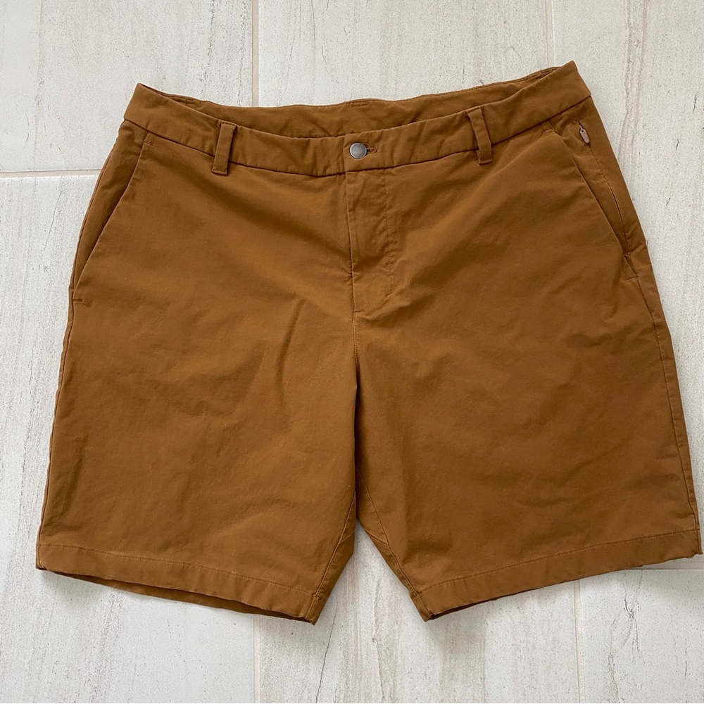 Lululemon Commission Short 9” Size 36